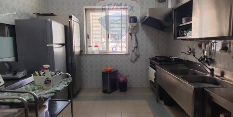 20251126183629-1003963-16