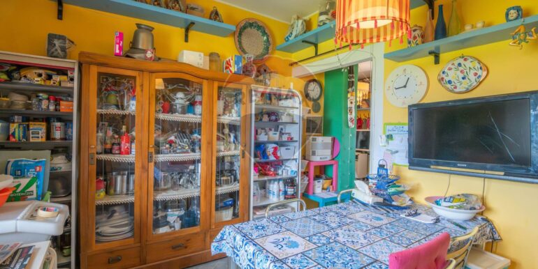 20251126184201-1000738-2