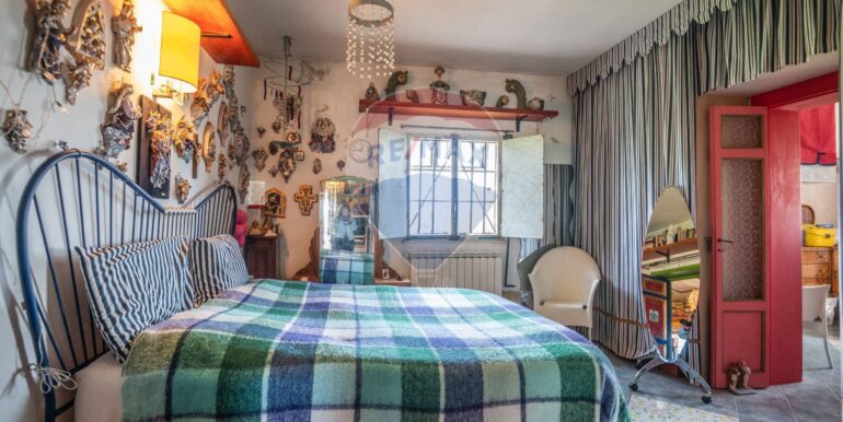 20251126184212-1000738-5