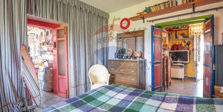 20251126184227-1000738-9