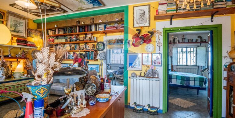 20251126184238-1000738-12