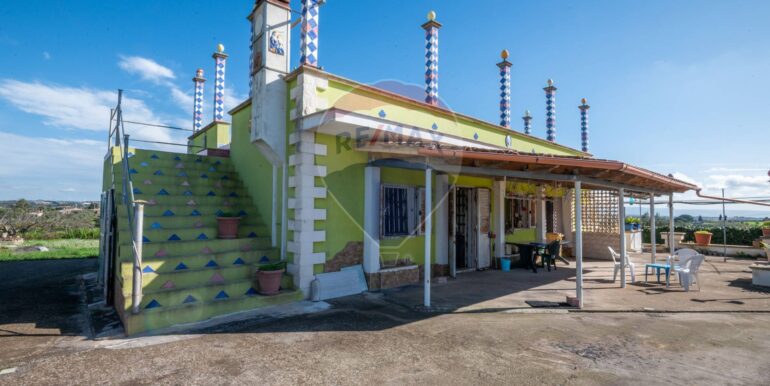 20251126184411-1000738-38