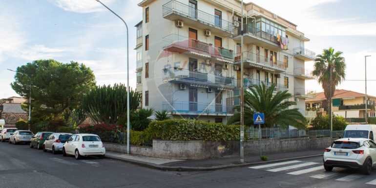 20251126185103-1003969-3