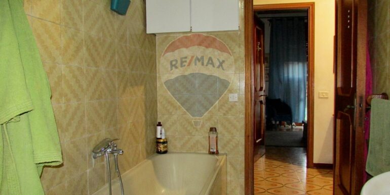 20251126192241-1002316-9