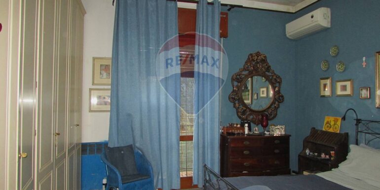 20251126192246-1002316-10