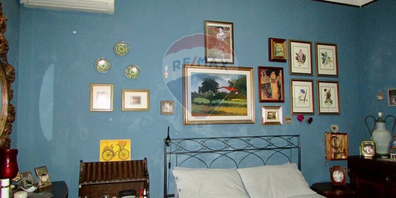 20251126192250-1002316-11