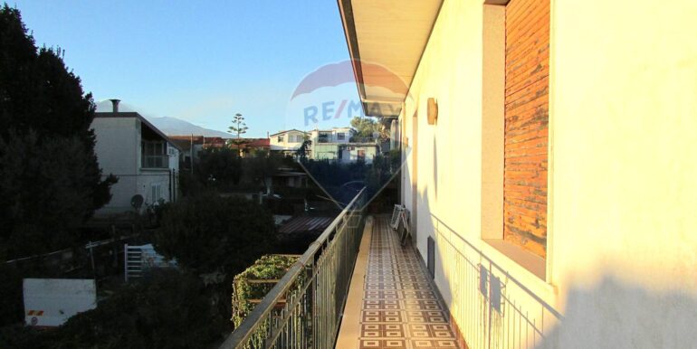 20251126192316-1002316-17