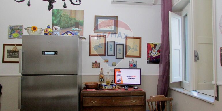 20251126192336-1002316-21