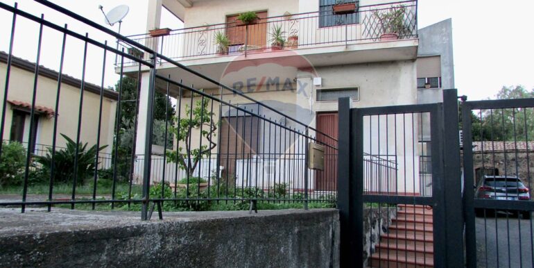 20251126192456-1002316-40