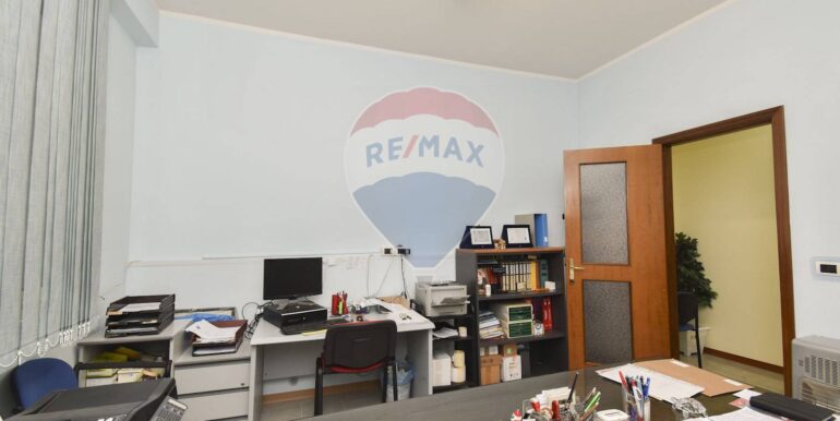 20251127170913-1004193-11