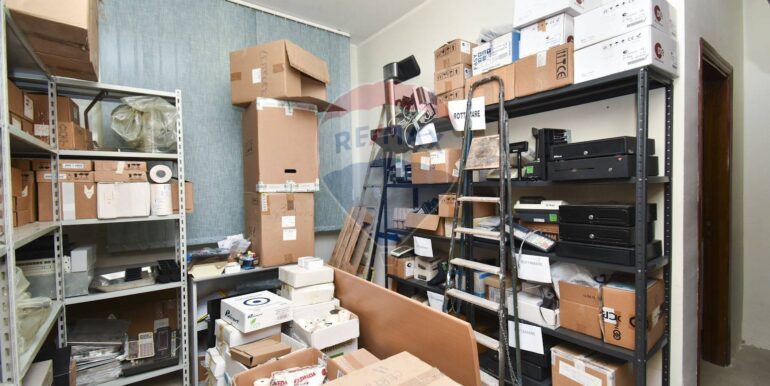 20251127170938-1004193-21