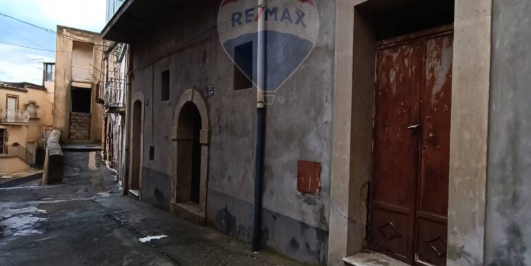 20251127192527-1004224-10