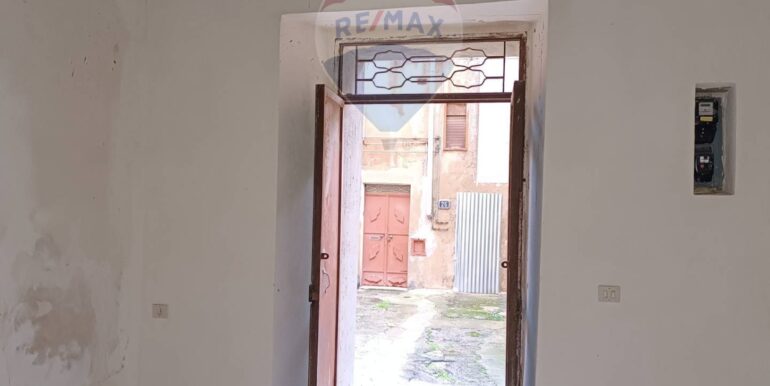 20251127192544-1004224-15