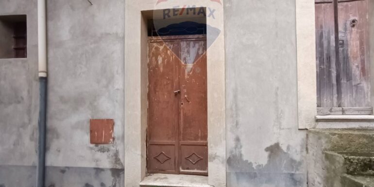 20251127192558-1004224-21