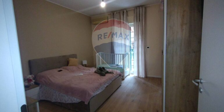 20251127193915-1004219-9