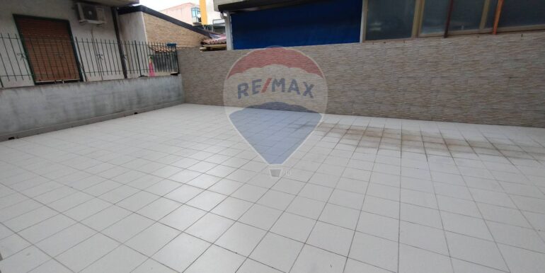 20251127193934-1004219-17