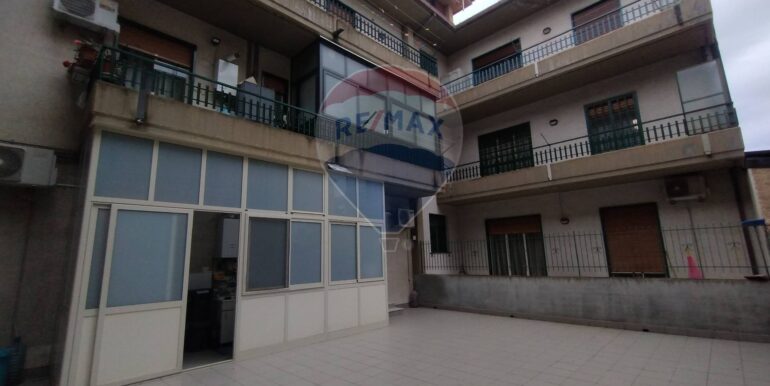 20251127193940-1004219-19