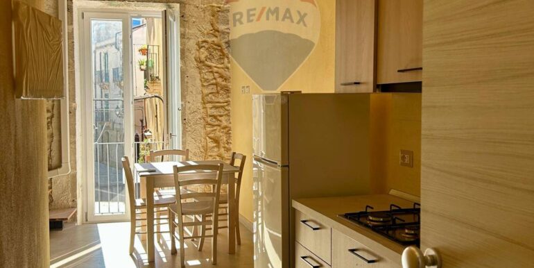 20251128103754-1004297-3