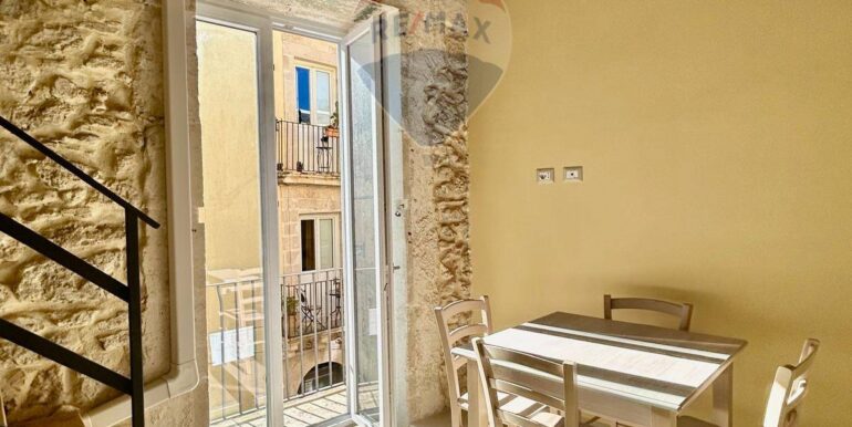 20251128103758-1004297-5