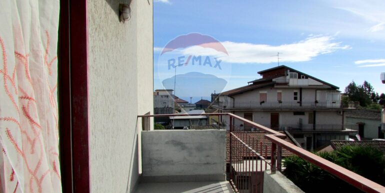 20251128120303-1005013-11