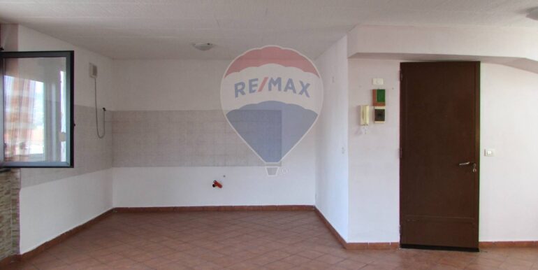 20251128120310-1005013-13