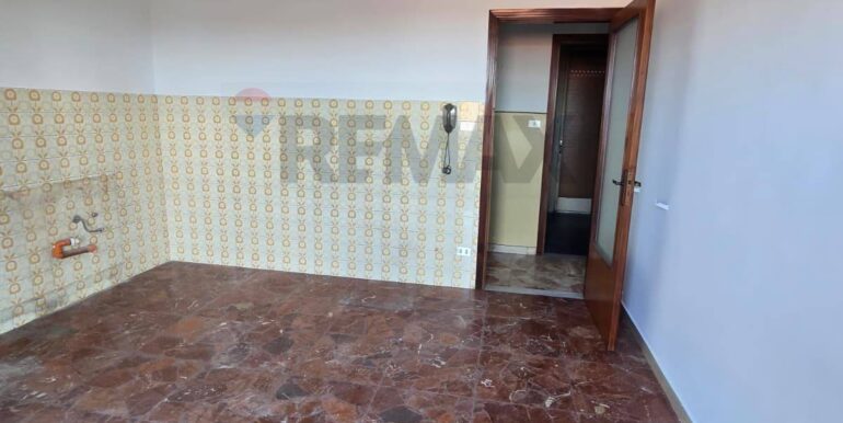 20251128122647-951843-42