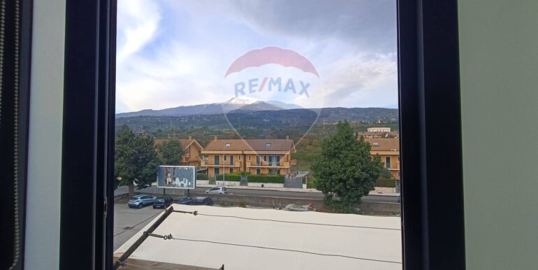 20251128143620-1005303-13