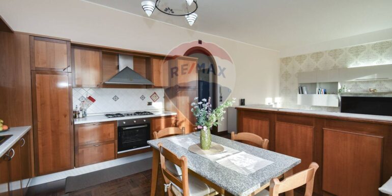 20251128163532-996520-14