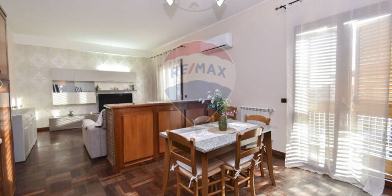 20251128163545-996520-19