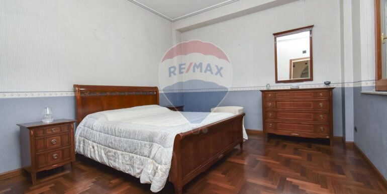 20251128163629-996520-31