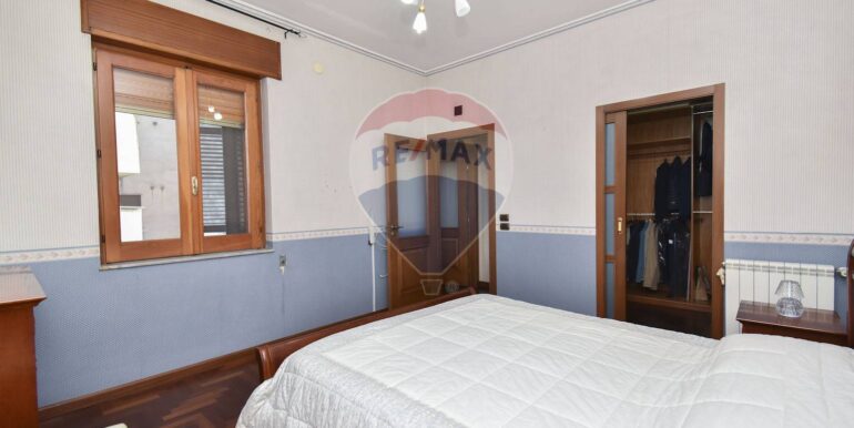 20251128163635-996520-33