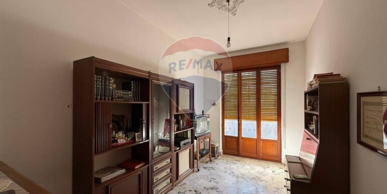 20251128165443-1005405-10