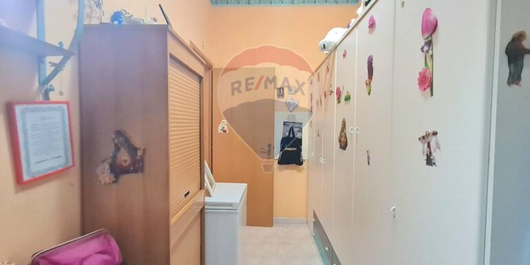 20251128184228-1005435-17