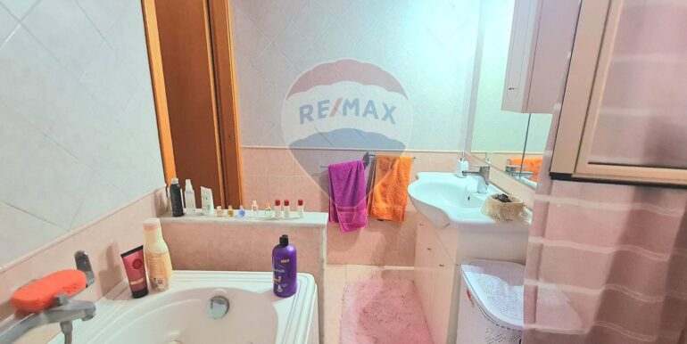 20251128184235-1005435-20