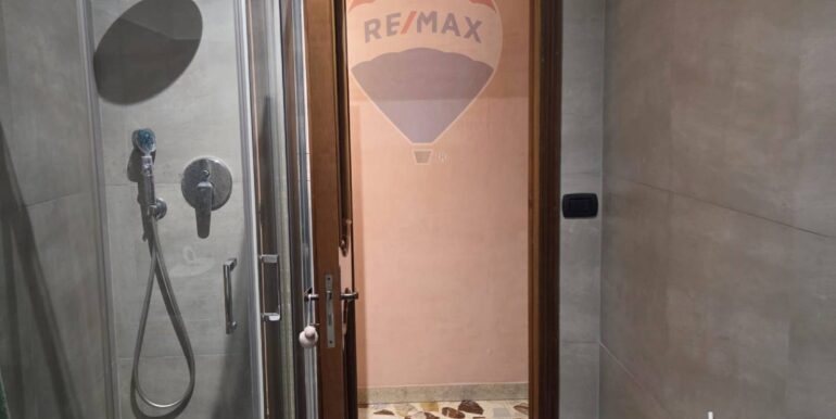 20251128194207-1005468-15