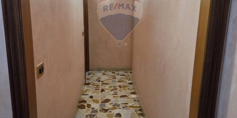 20251128194218-1005468-18