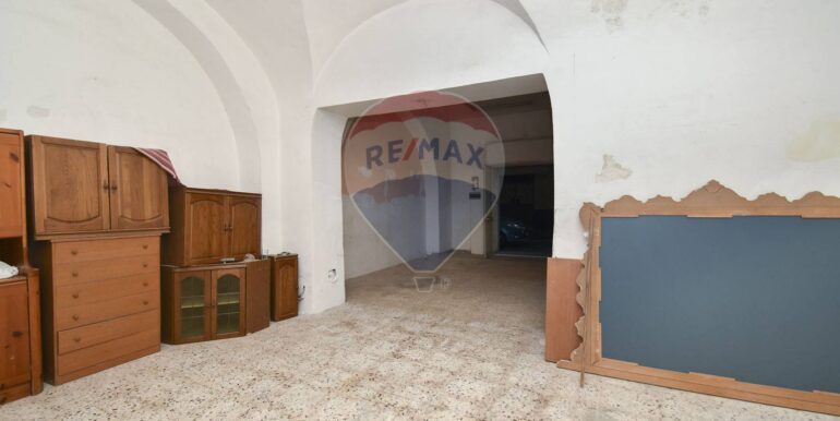 20251128201638-1005470-5