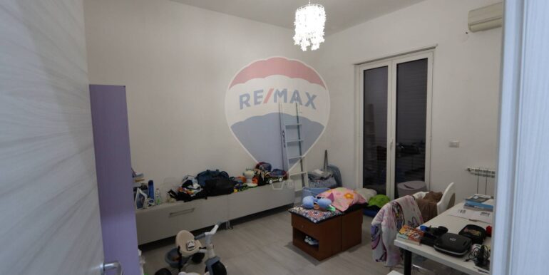 20251128212220-1003898-30