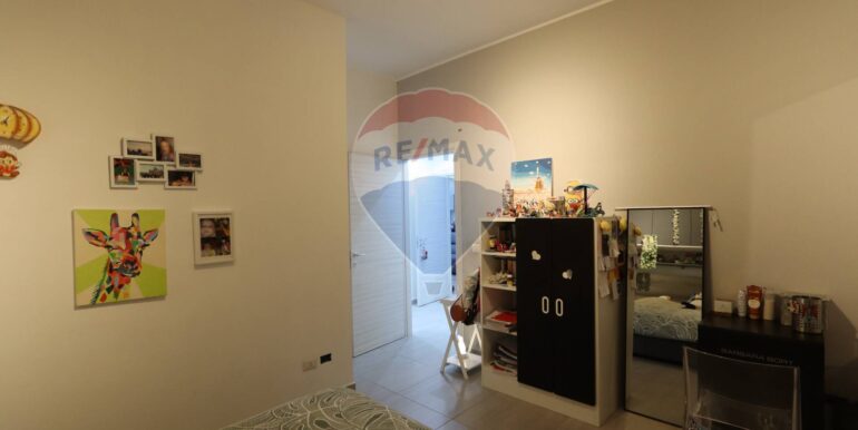 20251128212247-1003898-36