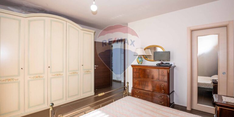 20251129115713-1005486-8