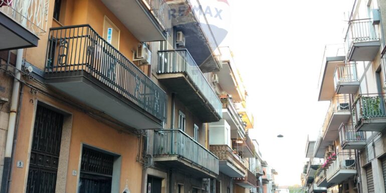 20251129121058-1005489-3