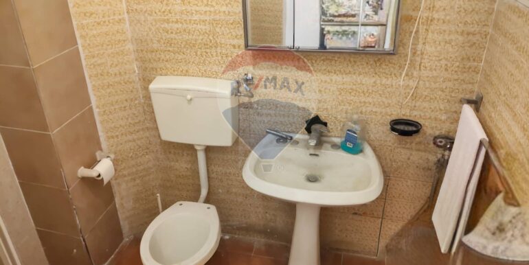 20251129121058-1005489-5