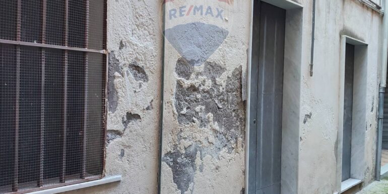 20251129121059-1005489-10