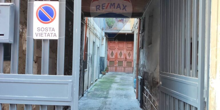 20251129121059-1005489-12