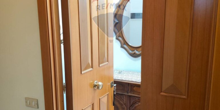 20251129121825-1005487-5