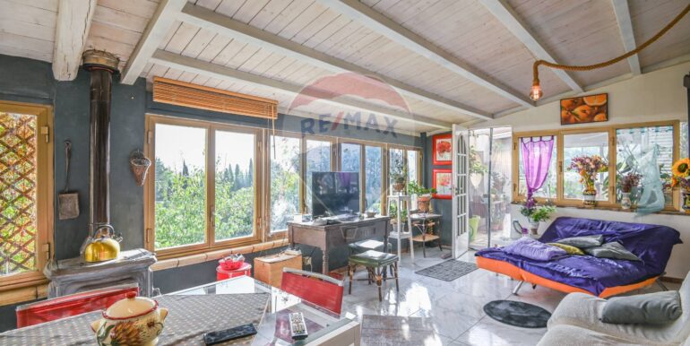 20251129195625-1005508-2