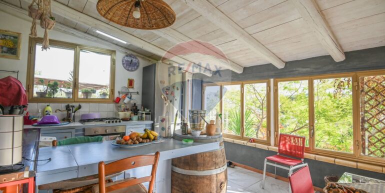 20251129195632-1005508-4