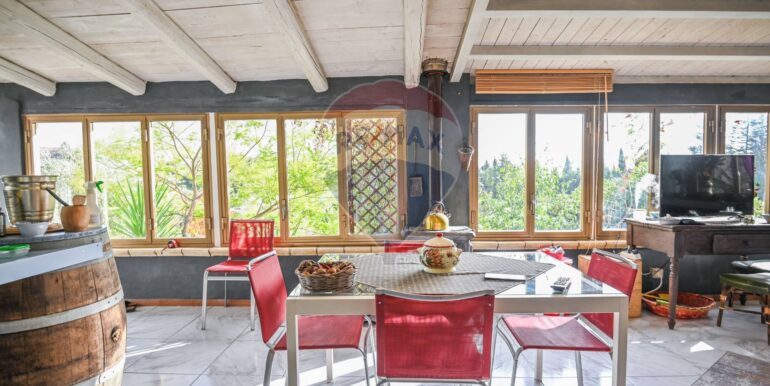 20251129195658-1005508-12