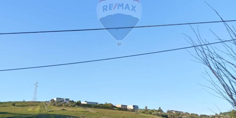 20251129222222-999770-7