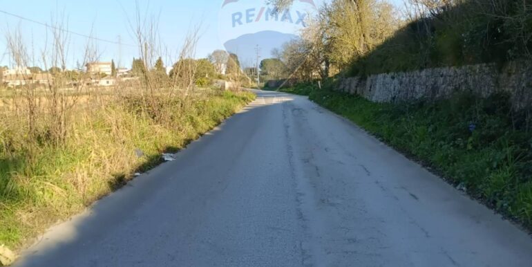 20251129222225-999770-8